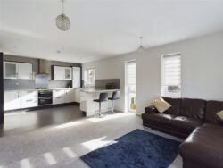 Seaview Court, Seaview Road
