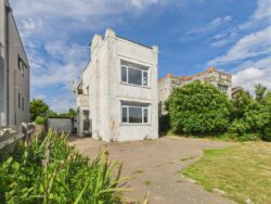 South Coast Road, Peacehaven