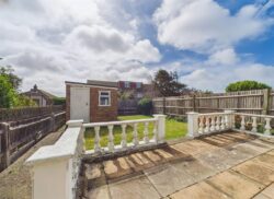 Cavell Avenue North, Peacehaven
